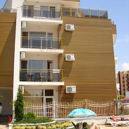 Apartment Golden